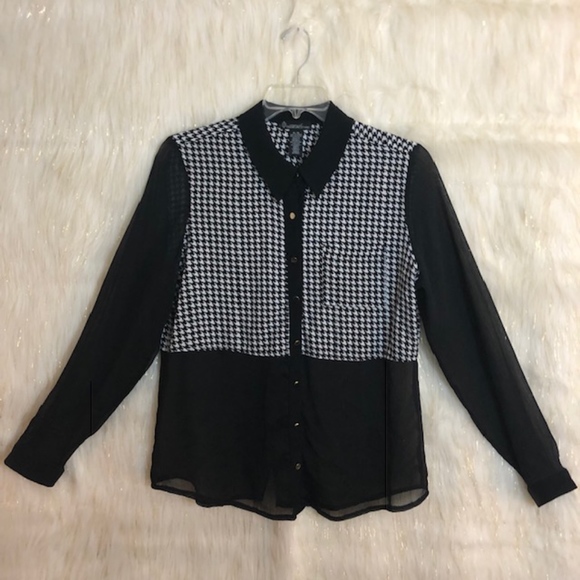 Signature Studio Tops - Signature Studio Houndstooth Print Blouse SIZE XL